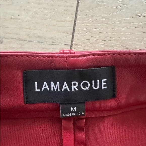 Lamarque Annaise Short In Red, Size M - Picture 8 of 10